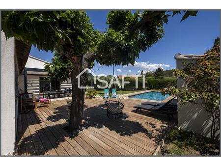 villa plain-pied t5 185 m2 avec jardin et piscine