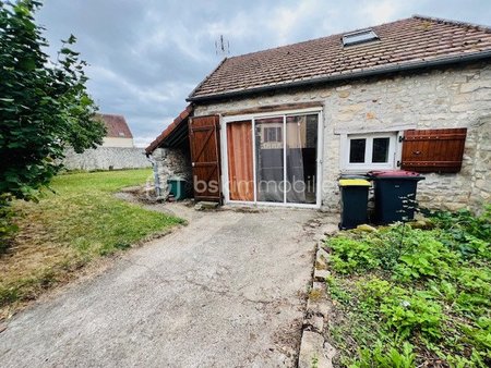 maison de 40 m² à mauchamps