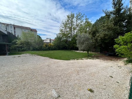 terrain constructible sur bourgoin-jallieu