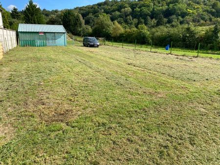 garage 36m2 sur terrain 4267m2 clôturé