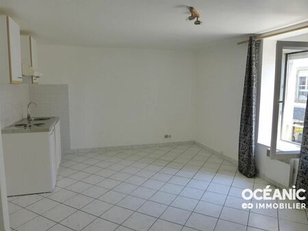 studio 1 pièce 27 m²