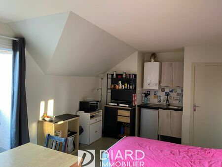 studio 1 pièce 25 m²