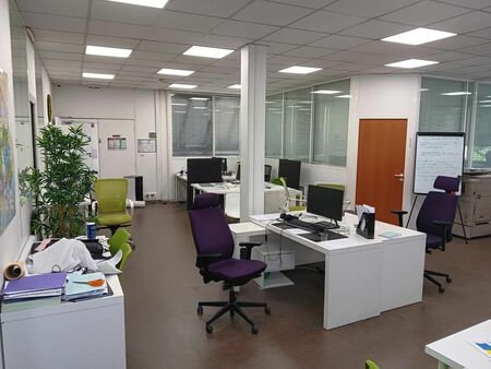 bureau 160 m²