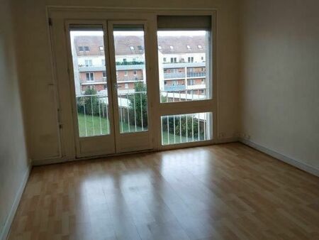 studio 1 pièce 25 m²