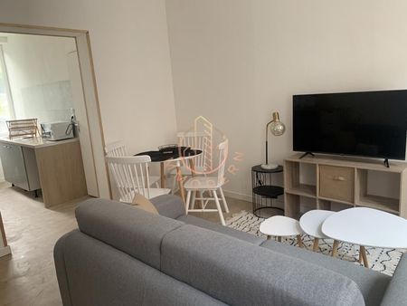 studio 1 pièce 23 m²