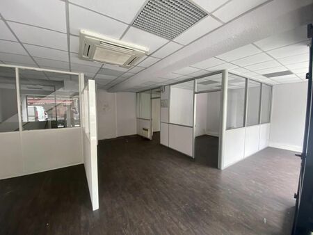 bureau 174 m²