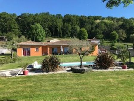 villa avec piscine + 4 chambres