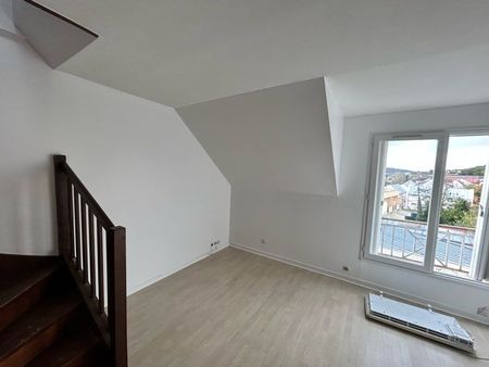 superbe duplex lumineux de 58 m² en plein centre-ville de breuillet