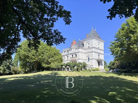 maison de luxe à vendre dans le quartier chantemerle-saint pol