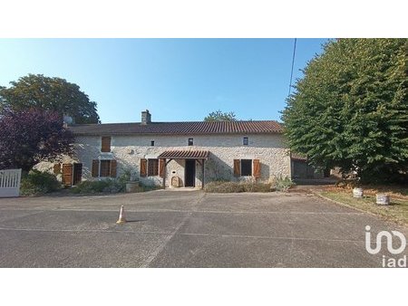 vente maison 8 pièces de 246 m² à vanzay (79120)