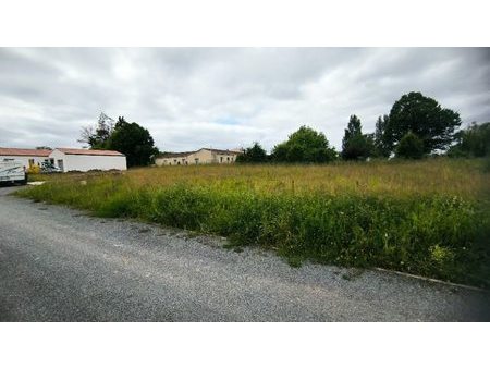 vente terrain 680 m²