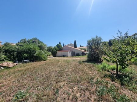 vente terrain 900 m²