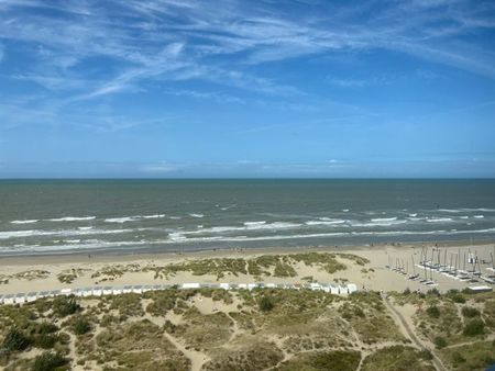 appartement avec vue frontale sur la mer et terrasse enso...