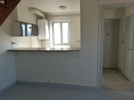 location appartement riom (63200) 2 pièces 36.67m²  410€