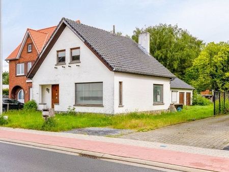 charmante woning met veel ruimte nabij centrum van kortes...