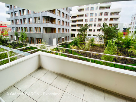 appartement lumineux et moderne  au cœur de l'effervescence de saint-denis la plaine