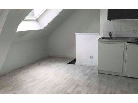 location appartement  m² t-2 à hazebrouck  434 €