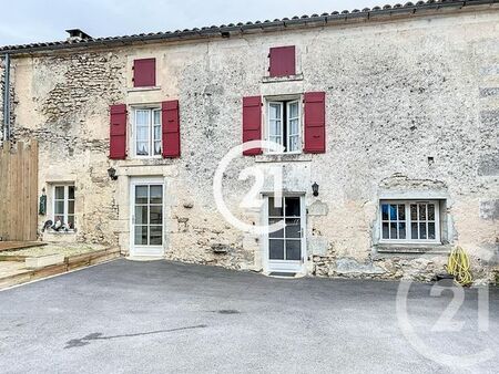 maison à vendre - 4 pièces - 160 m2 - boutiers st trojan - 16 - poitou-charentes