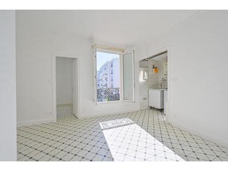 appartement à vendre 2 pièces de 25m2 avec une cave