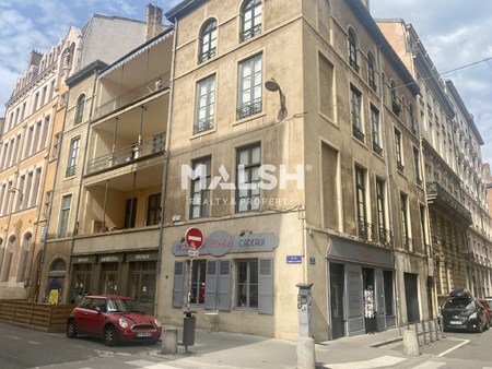 local professionnel - 120m²