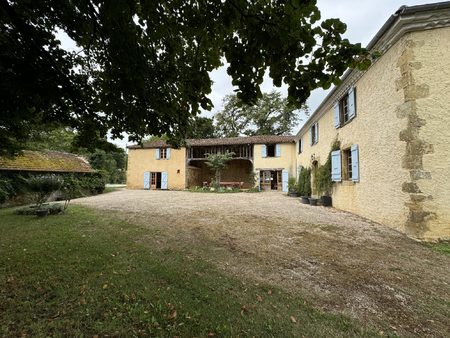 maison de campagne charmante avec gite et piscine