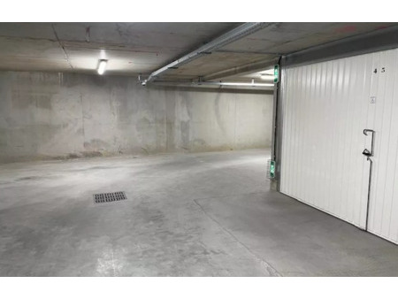 vente garage 13 m² lyon 8 (69008)