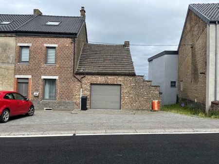 maison 3 façades  2 chambres avec garage et jardin