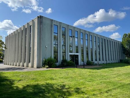 bureaux a louer a charleroi