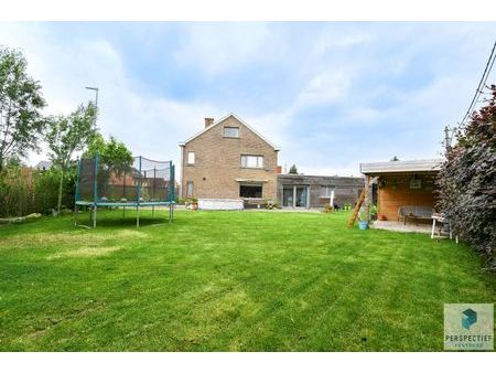 recent gerenoveerde woning met 3 slaapkamers  carport en ...