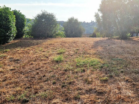 a vendre terrain constructible 800 m² à nice | capifrance