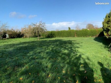 terrain à bâtir à mézières-en-vexin (27510)