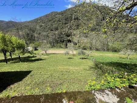 cévennes  très beau mas de 16 pièces sur 32 hectares de terrain.