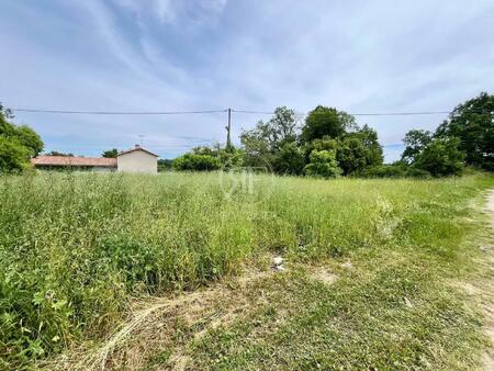 terrain constructible 657 m²