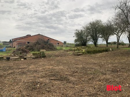 blot vitre - a vendre terrain constructible 1081m² environ breal-sous-vitre