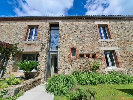 vente maison 8 pièces  214.68m²  les herbiers