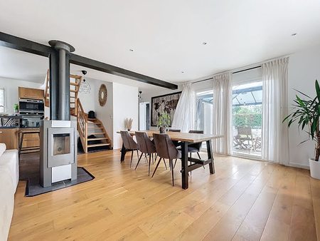 vente maison 7 pièces 142.55 m²