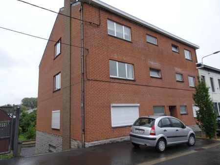 appartement au rez de chaussée avec jardin privatif  garage