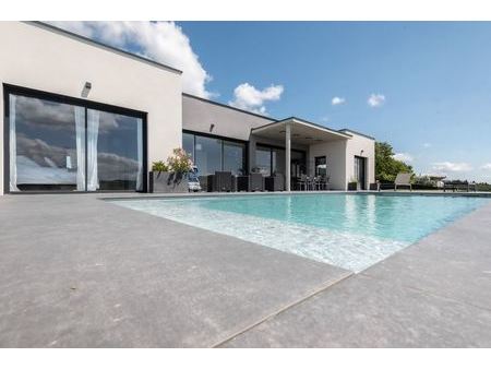 vente maison 9 pièces 237 m²