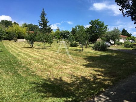 vente terrain 880 m²