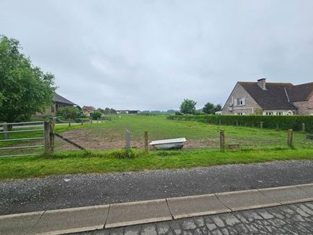 terrain à bâtir avec prairie au centre d'oudenaken