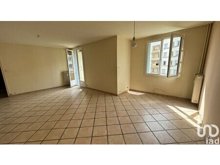 vente appartement 4 pièces de 67 m² à aubenas (07200)