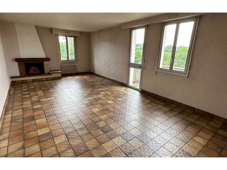 vente maison 6 pièces 110 m² bressuire (79300)