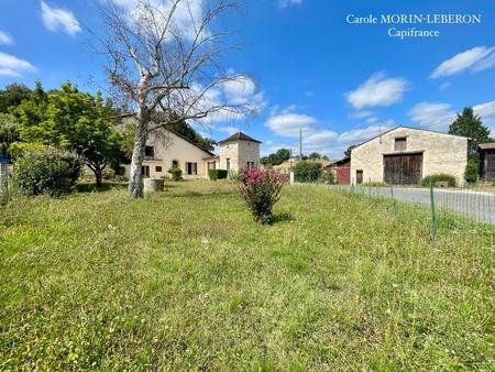 maison en pierres  4 chambres  dépendances  terrain 4 hectares