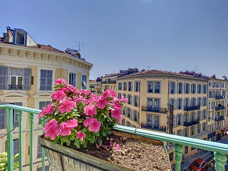 4 pèces de 86 28 m² balcon