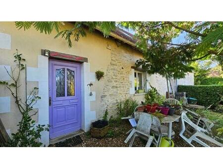 maison au calme cachée dans la verdure