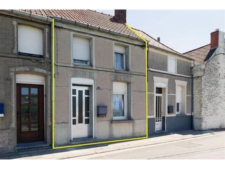 maison 2 ch. - cour couverte et jardin!