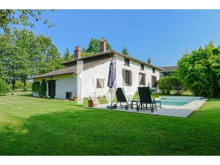 maison (160 m²) à moissannes