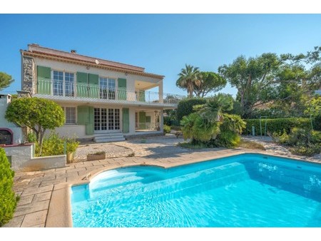 maison de luxe à vendre à six-fours-les-plages