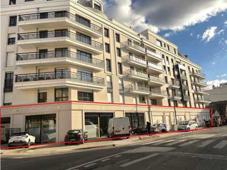 location de local commercial de 370 m² à colombes - 92700