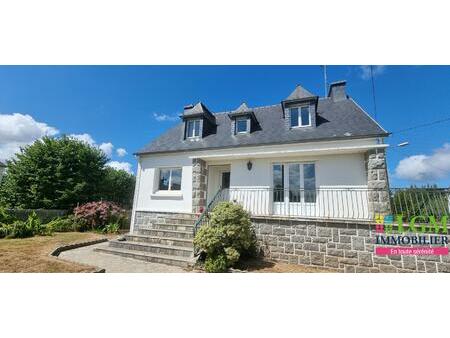 plouaret  maison sur cave avec dépendance et jardin clos